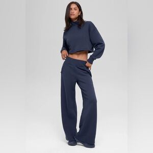Alo yoga Serenity Wide Leg Sweatpant NWT sz XS